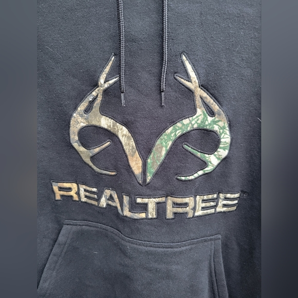REELTREE Hoodie in great shape in size large. - Picture 2 of 4